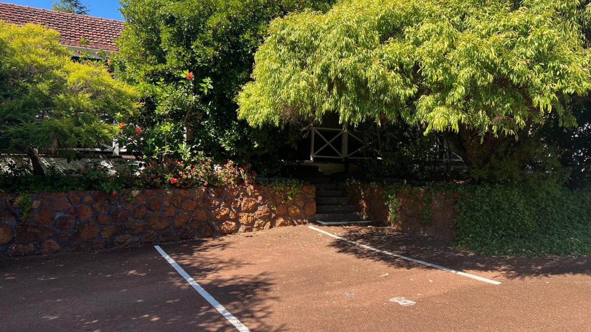 Karri Forest Motel Pemberton Εξωτερικό φωτογραφία