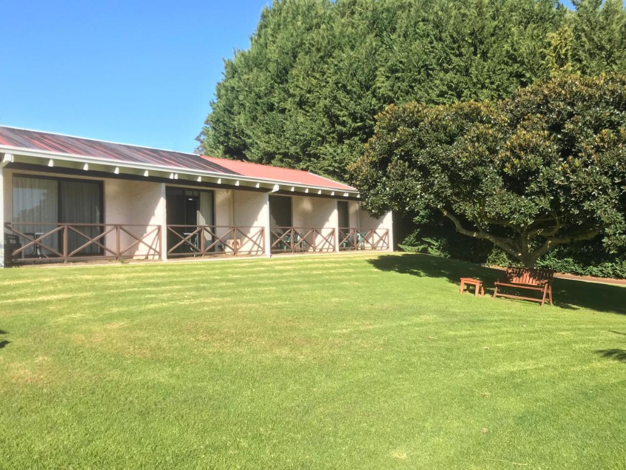 Karri Forest Motel Pemberton Εξωτερικό φωτογραφία