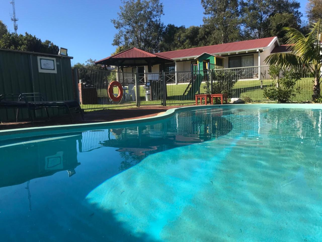 Karri Forest Motel Pemberton Εξωτερικό φωτογραφία